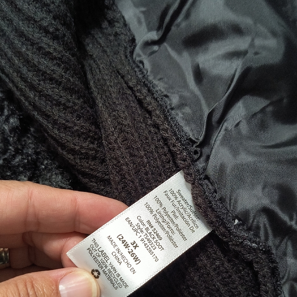 Black Plush Open-Front Vest - Picture 5 of 6